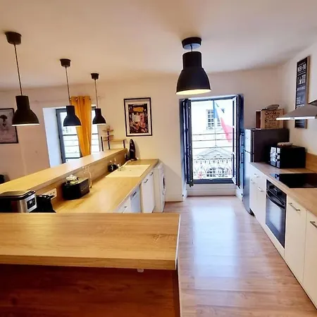 Elegant P4 Du Centre Historique